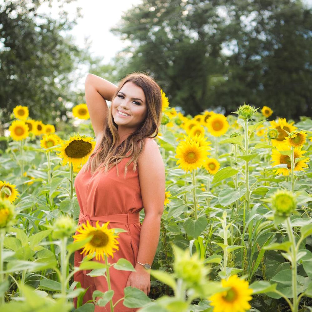 Meet your Posher, Kendra